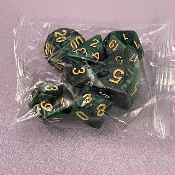 Green & Black Acrylic 7 Piece Dice Set With Gold Inking - Picture 1 of 2